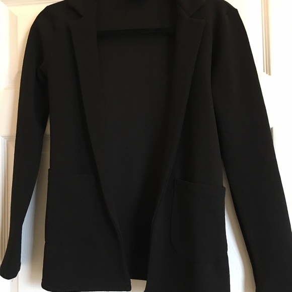 Boohoo Black Blazer Size 4 🖤 - Picture 2 of 4